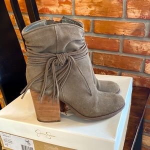Jessica Simpson sesley bootie olive taupe split suede women’s size 8.5M